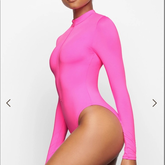 SWIM ZIP FRONT LONG SLEEVE ONE PIECE - TAFFY - Picture 4 of 6